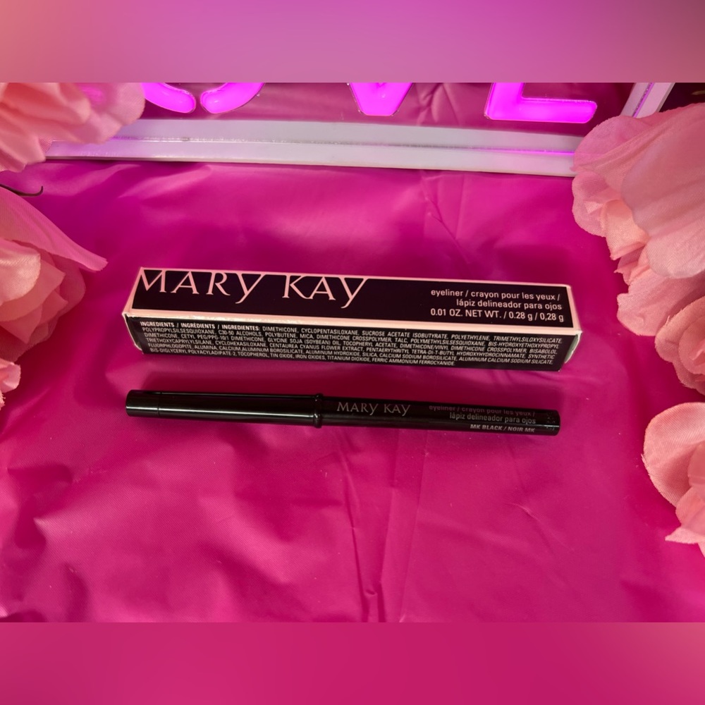 Mary Kay Black eyeliner pencil retractable